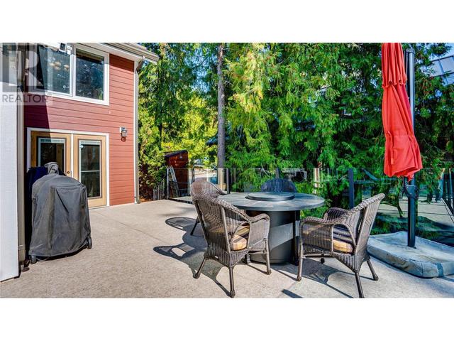 339 Coach Road, House detached with 3 bedrooms, 3 bathrooms and 8 parking in Sicamous BC | Image 25