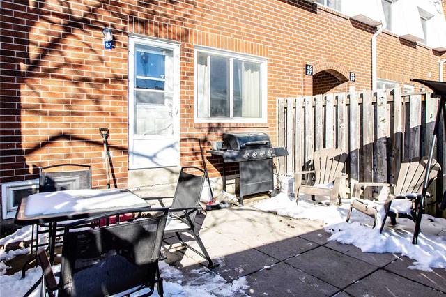 87 - 1010 Glen St, Townhouse with 3 bedrooms, 1 bathrooms and 1 parking in Oshawa ON | Image 7