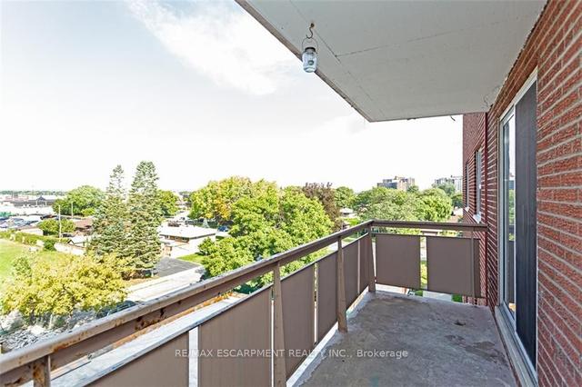 501 - 851 Queenston Rd, Condo with 2 bedrooms, 1 bathrooms and 1 parking in Hamilton ON | Image 17