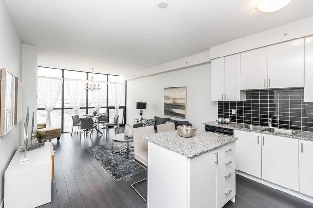 810 - 2900 Highway 7 Rd, Condo with 1 bedrooms, 2 bathrooms and 1 parking in Vaughan ON | Image 2