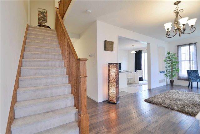 81 Ruhl Dr, House detached with 4 bedrooms, 3 bathrooms and 2 parking in Milton ON | Image 7