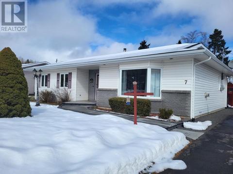 7 Mcdonald Crescent, House detached with 3 bedrooms, 1 bathrooms and null parking in Bishop's Falls NL | Card Image