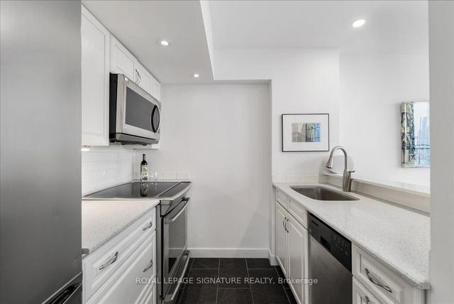 ph1212 - 222 The Esplanade, Condo with 2 bedrooms, 2 bathrooms and 0 parking in Toronto ON | Image 20