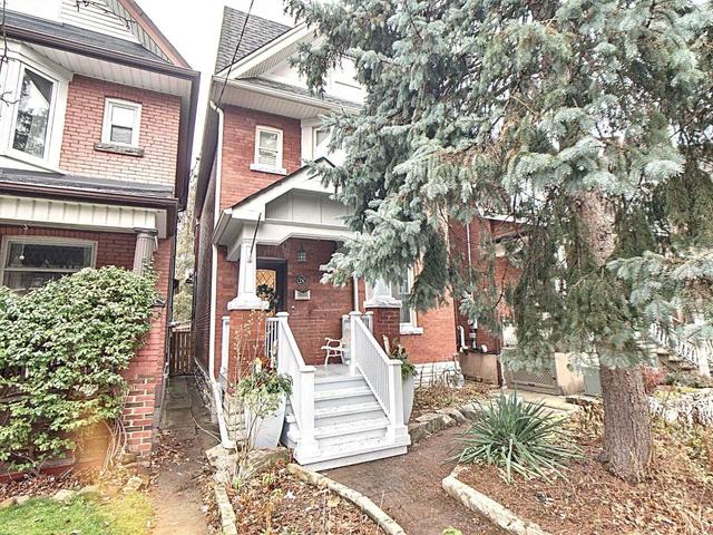 18 Constance St, House detached with 3 bedrooms, 4 bathrooms and 3 parking in Toronto ON | Image 1