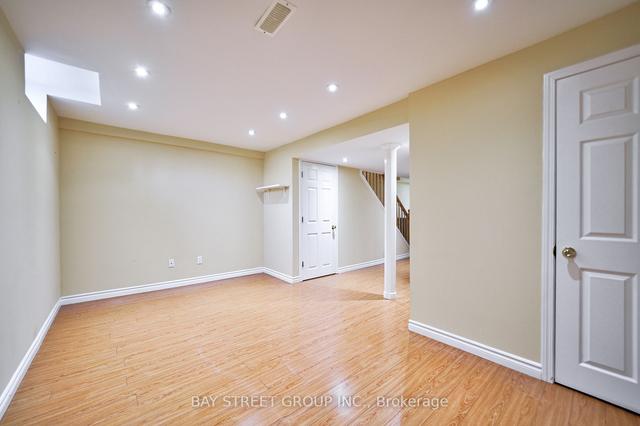 73 Mindy Cres, House attached with 3 bedrooms, 2 bathrooms and 5 parking in Markham ON | Image 24