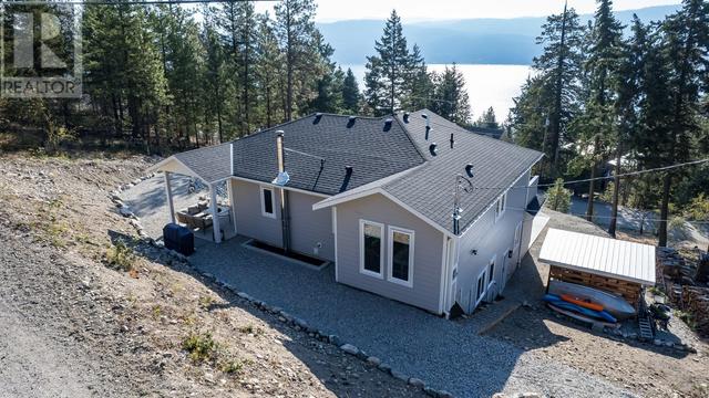 10290 Columbia Way, House detached with 4 bedrooms, 2 bathrooms and 6 parking in Central Okanagan West BC | Image 4