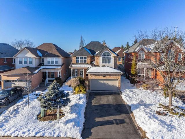 523 Kinrara Crt, House detached with 4 bedrooms, 4 bathrooms and 6 parking in Newmarket ON | Image 1