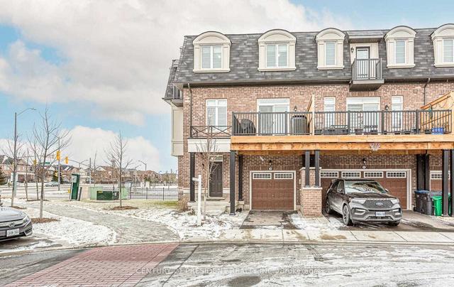 19 Gilford St, House attached with 3 bedrooms, 4 bathrooms and 2 parking in Brampton ON | Image 1