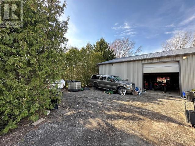 693 Highway 3, House detached with 0 bedrooms, 0 bathrooms and null parking in Leamington ON | Image 2