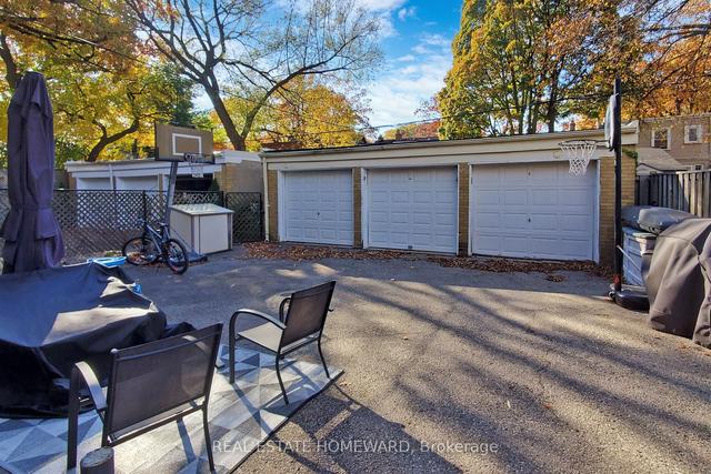 136 Scarborough Rd, House detached with 6 bedrooms, 3 bathrooms and 6 parking in Toronto ON | Image 25