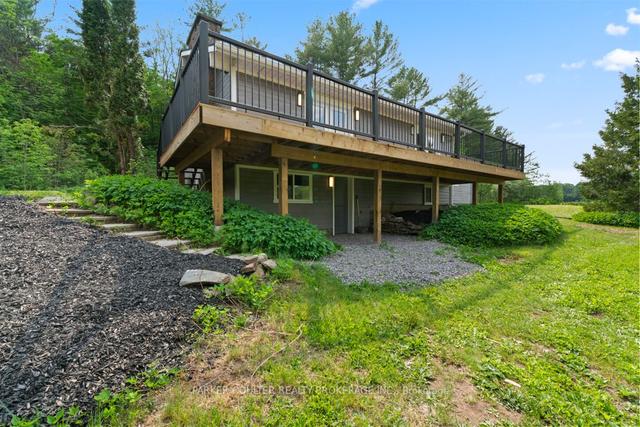 1050 Old Victoria Rd, House detached with 2 bedrooms, 3 bathrooms and 11 parking in Bracebridge ON | Image 25