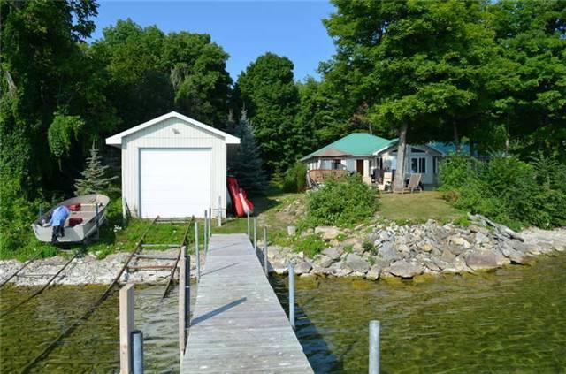 300 Loon Rd, House detached with 5 bedrooms, 2 bathrooms and 8 parking in Chippewas of Georgina Island First Nation ON | Image 1