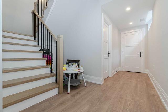 199 Queen St W, House semidetached with 3 bedrooms, 4 bathrooms and 3 parking in Mississauga ON | Image 24