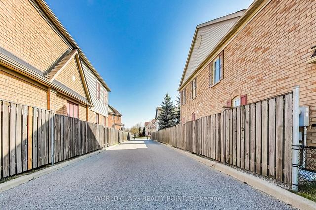 28 Marriner Cres, House detached with 3 bedrooms, 3 bathrooms and 2 parking in Ajax ON | Image 32