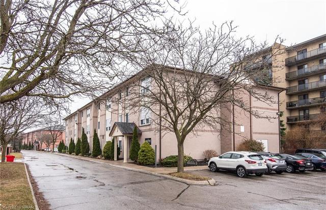 101 - 1265 Bentley Drive Drive, House attached with 2 bedrooms, 1 bathrooms and 1 parking in London ON | Image 6
