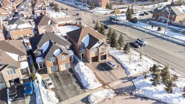 440 Oaktree Circ, House semidetached with 4 bedrooms, 4 bathrooms and 5 parking in Mississauga ON | Image 14