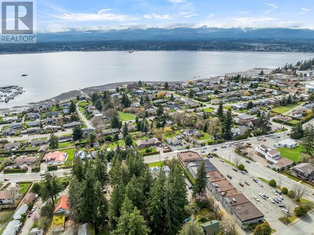 102 - 1970 Comox Ave, Condo with 2 bedrooms, 2 bathrooms and 1 parking in Comox BC | Image 33