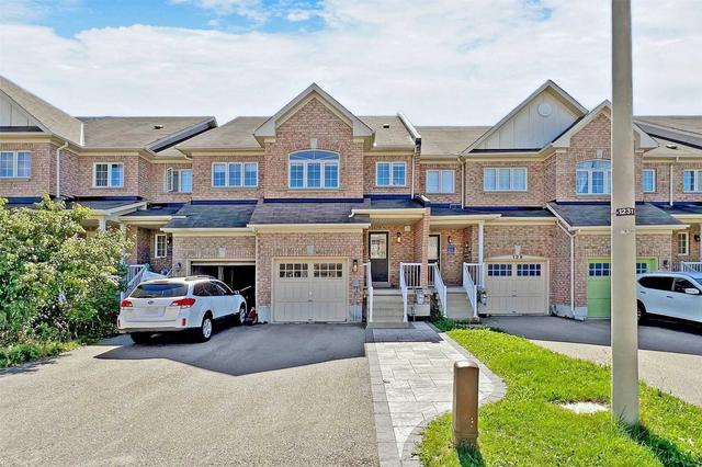 126 Amulet Cres, House attached with 3 bedrooms, 4 bathrooms and 3 parking in Richmond Hill ON | Image 1