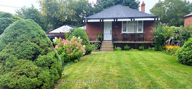 241 Aylesworth Ave, House detached with 2 bedrooms, 2 bathrooms and 8 parking in Toronto ON | Image 1