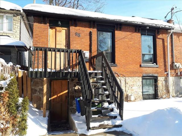 upper - 98 West Avenue N, House semidetached with 2 bedrooms, 1 bathrooms and null parking in Hamilton ON | Image 1