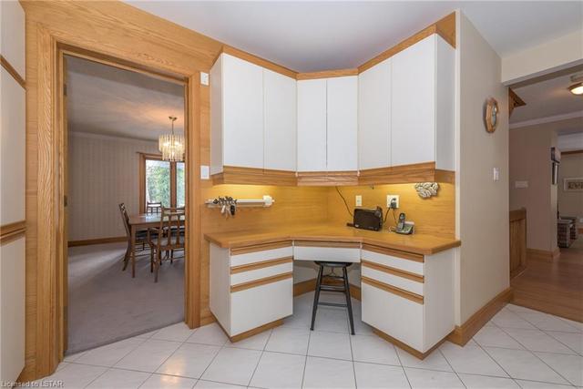 9756 Oxbow Drive, House detached with 4 bedrooms, 3 bathrooms and 8 parking in Middlesex Centre ON | Image 11