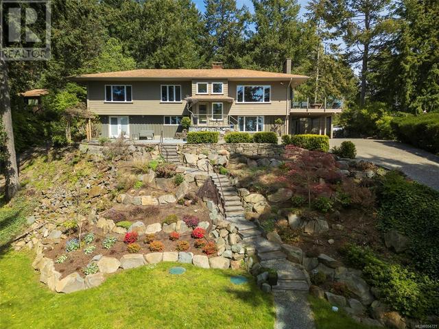 2324 Tryon Rd, House detached with 3 bedrooms, 3 bathrooms and 2 parking in North Saanich BC | Image 1