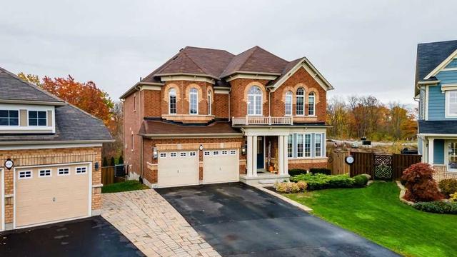 8926 Tristar Cres, House detached with 4 bedrooms, 5 bathrooms and 8 parking in Niagara Falls ON | Image 1