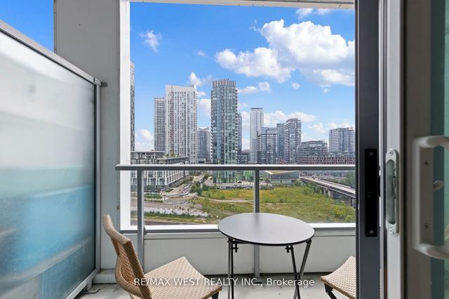 806e - 576 Front St W, Condo with 1 bedrooms, 1 bathrooms and 0 parking in Toronto ON | Image 10