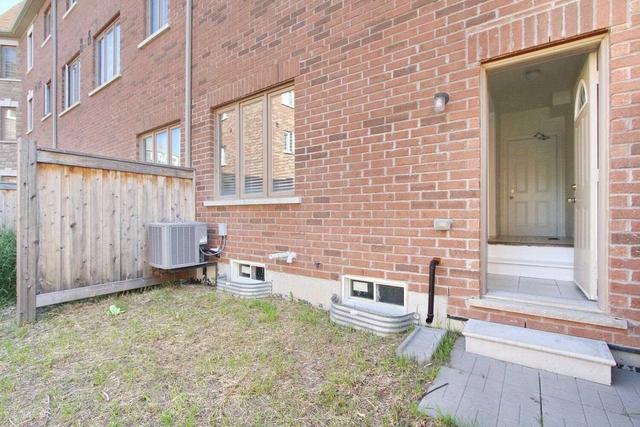 80 New Pines Tr, House attached with 3 bedrooms, 3 bathrooms and 2 parking in Brampton ON | Image 35