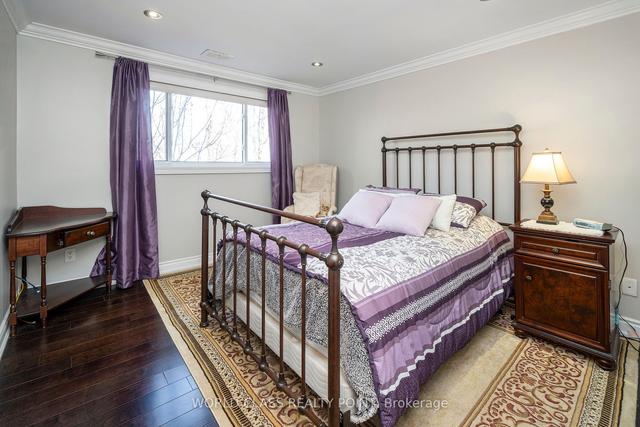 199 Ridgewood Rd, House detached with 3 bedrooms, 3 bathrooms and 8 parking in Toronto ON | Image 25