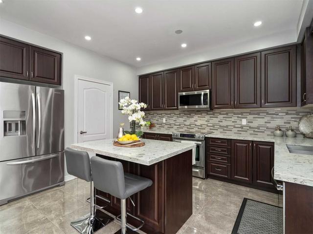 126 Martin Byrne Dr, House detached with 4 bedrooms, 6 bathrooms and 6 parking in Brampton ON | Image 8