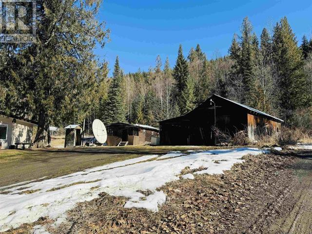 6096 Cedar Creek Road, House detached with 2 bedrooms, 1 bathrooms and null parking in Cariboo F BC | Image 34