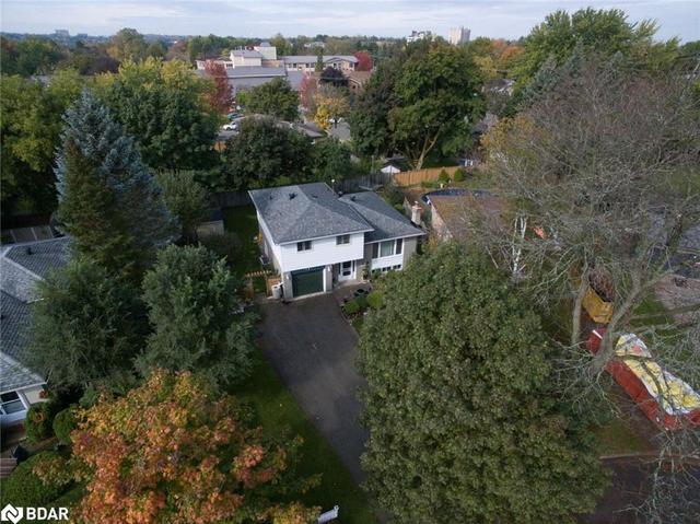 24 Curtiss Court, House detached with 4 bedrooms, 1 bathrooms and 5 parking in Barrie ON | Image 21