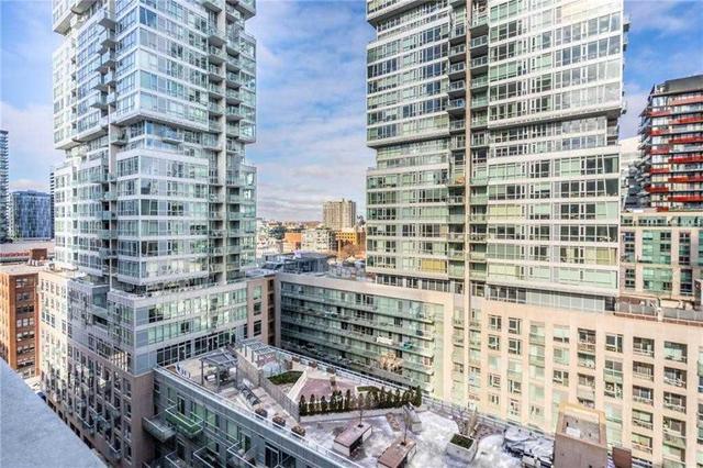 uph14 - 21 Nelson St, Condo with 1 bedrooms, 2 bathrooms and 2 parking in Toronto ON | Image 29