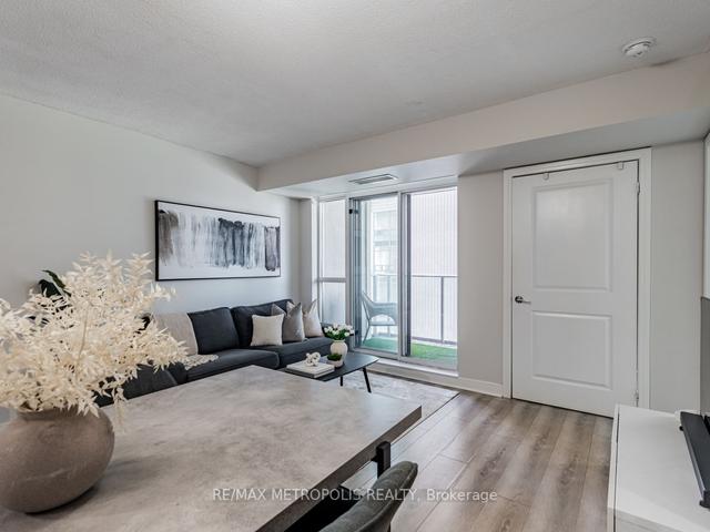 1805 - 35 Bales Ave, Condo with 2 bedrooms, 1 bathrooms and 1 parking in Toronto ON | Image 6