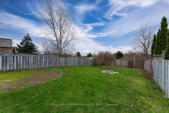 107 Wessenger Dr, House detached with 3 bedrooms, 2 bathrooms and 3 parking in Barrie ON | Image 33