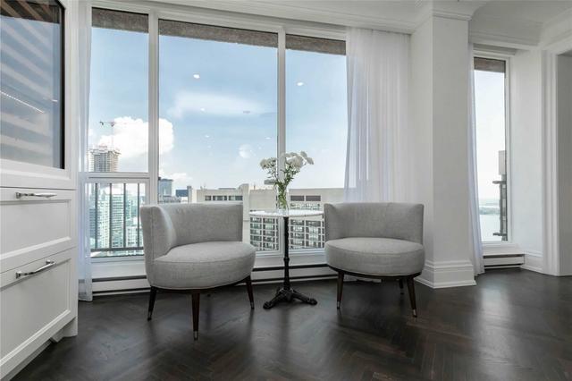 ph14 - 55 Harbour Sq, Condo with 3 bedrooms, 3 bathrooms and 2 parking in Toronto ON | Image 4