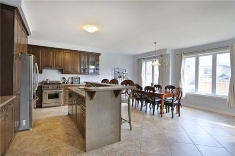 79 Sutherland Cres, House detached with 4 bedrooms, 3 bathrooms and 4 parking in Hamilton ON | Image 4