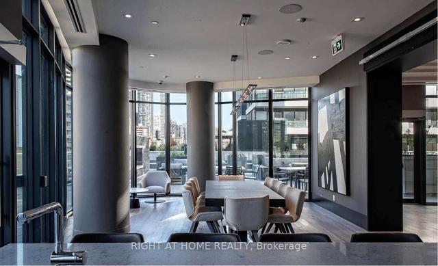2401 - 403 Church St, Condo with 1 bedrooms, 1 bathrooms and 0 parking in Toronto ON | Image 14