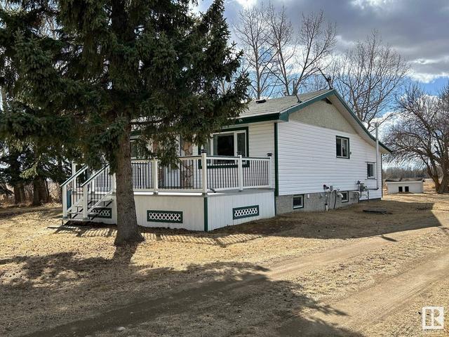 60218 Rr 210, House detached with 2 bedrooms, 1 bathrooms and null parking in Thorhild County AB | Image 38