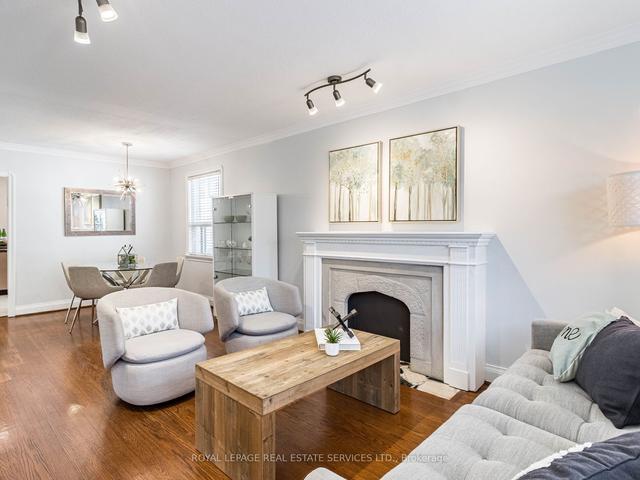 114 Westrose Ave, House detached with 2 bedrooms, 2 bathrooms and 3 parking in Toronto ON | Image 12