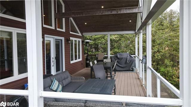 111 Campbell Beach Road, House detached with 5 bedrooms, 2 bathrooms and 6 parking in Kawartha Lakes ON | Image 10