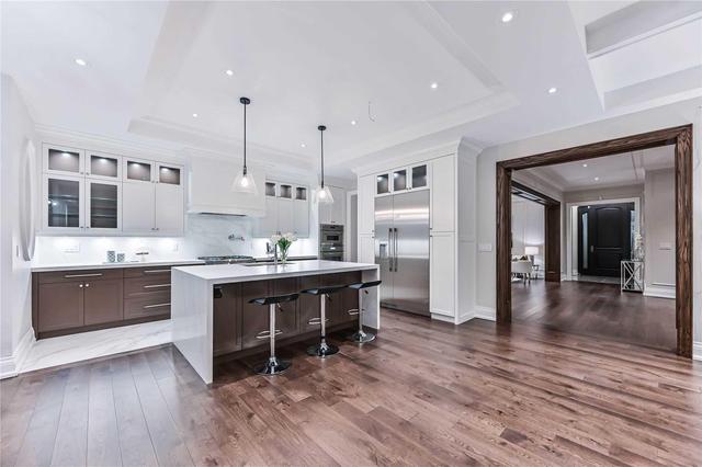 106 Frontenac Ave, House detached with 4 bedrooms, 6 bathrooms and 6 parking in Toronto ON | Image 8