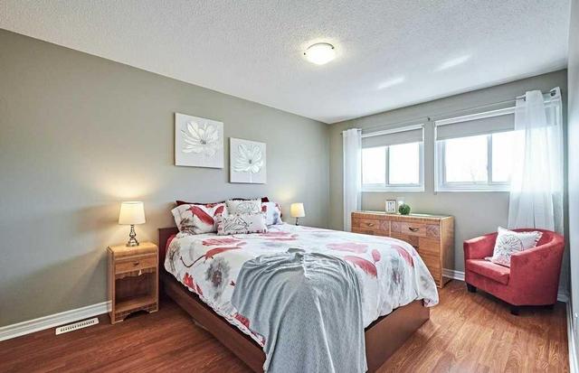 40 Randall Dr, Townhouse with 3 bedrooms, 2 bathrooms and 2 parking in Ajax ON | Image 15