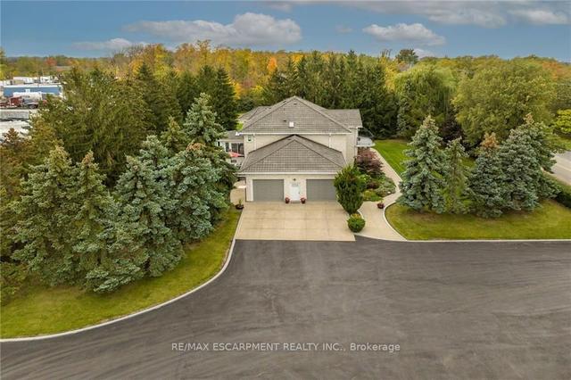 200 Green Mountain Rd E, House detached with 4 bedrooms, 5 bathrooms and 24 parking in Hamilton ON | Image 36