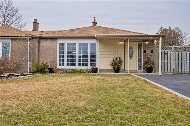 101 Aloma Cres, House semidetached with 3 bedrooms, 2 bathrooms and 5 parking in Brampton ON | Image 1