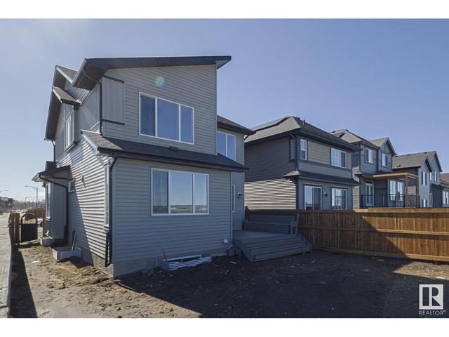 11972 34 Av Sw, House detached with 4 bedrooms, 3 bathrooms and null parking in Edmonton AB | Image 4