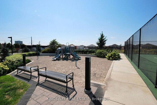 217 - 349 Rathburn Rd W, Condo with 2 bedrooms, 2 bathrooms and 1 parking in Mississauga ON | Image 29