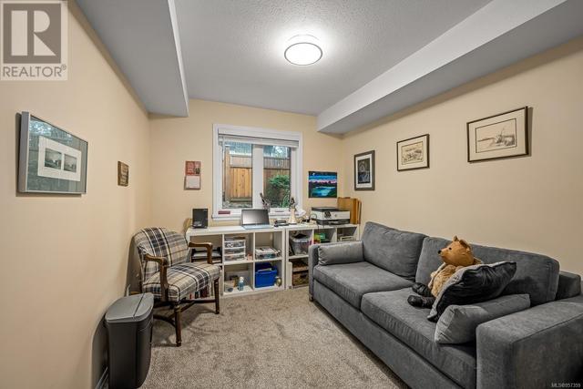 102 - 1970 Comox Ave, Condo with 2 bedrooms, 2 bathrooms and 1 parking in Comox BC | Image 6