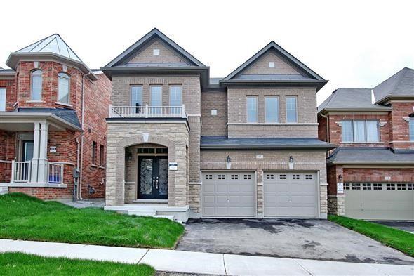 17 Beckett Ave, House detached with 4 bedrooms, 4 bathrooms and 4 parking in East Gwillimbury ON | Image 1